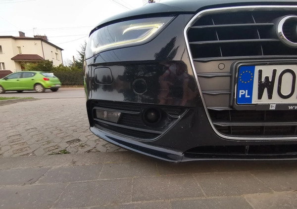 Audi A4 cena 39000 przebieg: 281000, rok produkcji 2012 z Kobyłka małe 277
